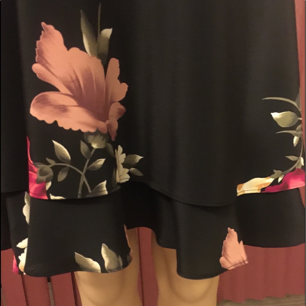 Dress - Picture 2 of 5